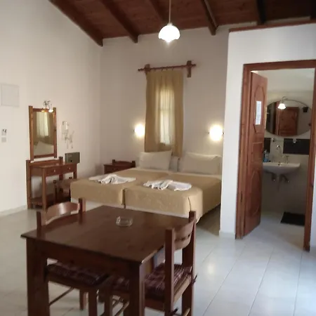 Giorgos Apartahotel Platanés