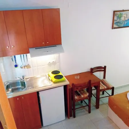 Apartahotel Giorgos 3*