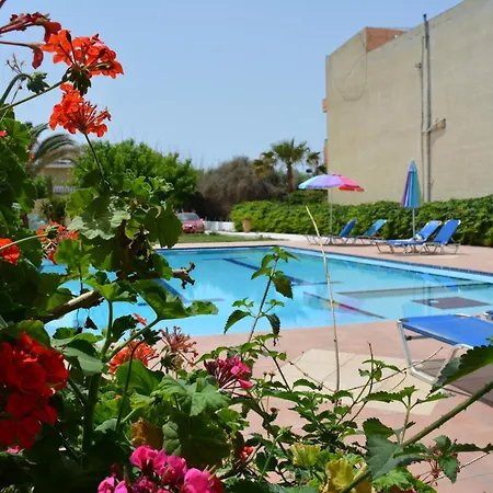 Giorgos Apartahotel Platanés